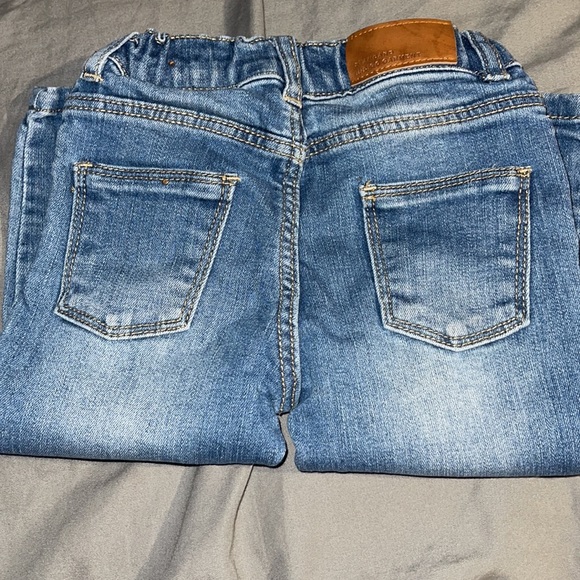 Jeans - Picture 8 of 8